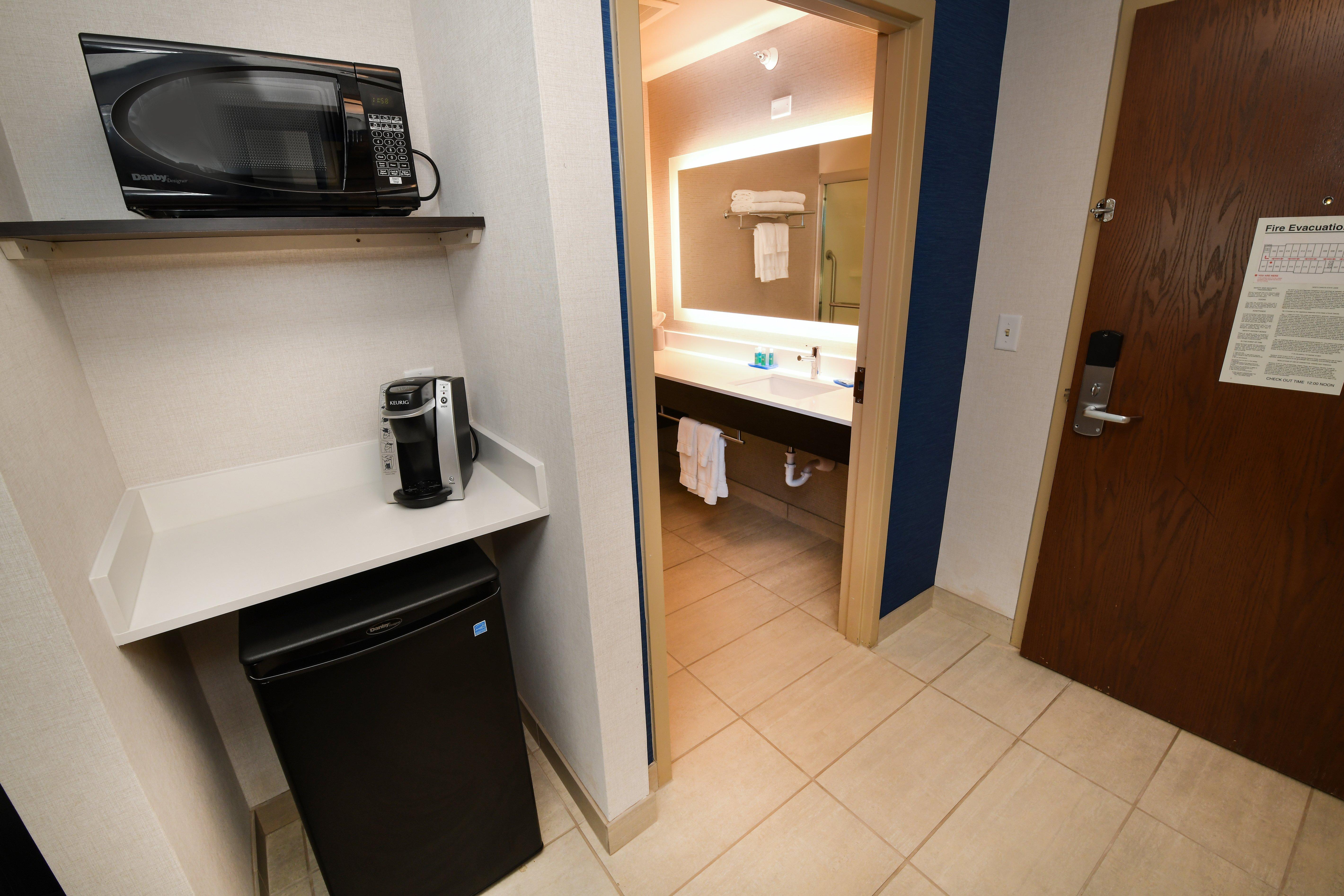 Holiday Inn Express Hotel & Suites Grand Forks By Ihg Dış mekan fotoğraf