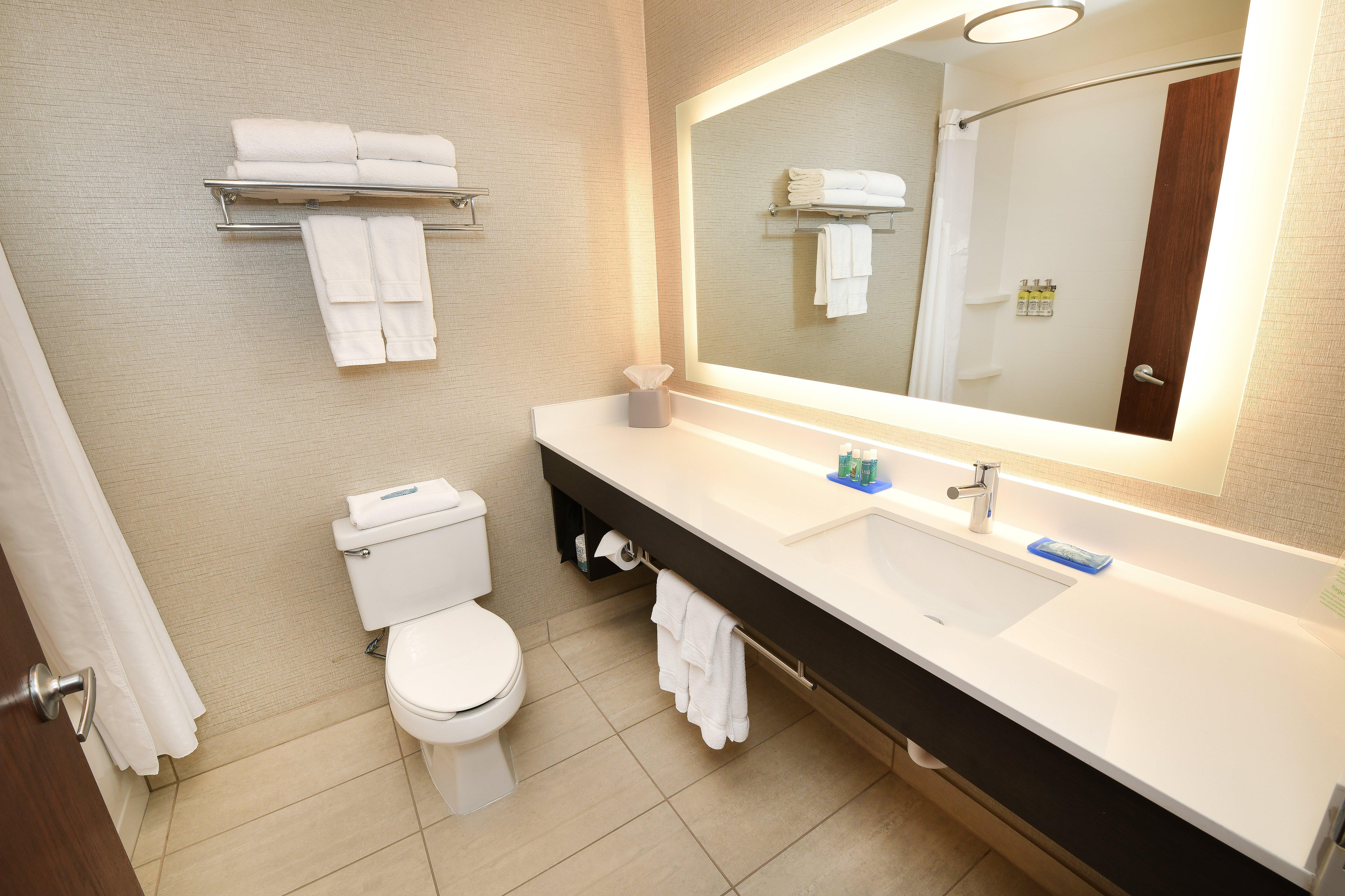 Holiday Inn Express Hotel & Suites Grand Forks By Ihg Dış mekan fotoğraf