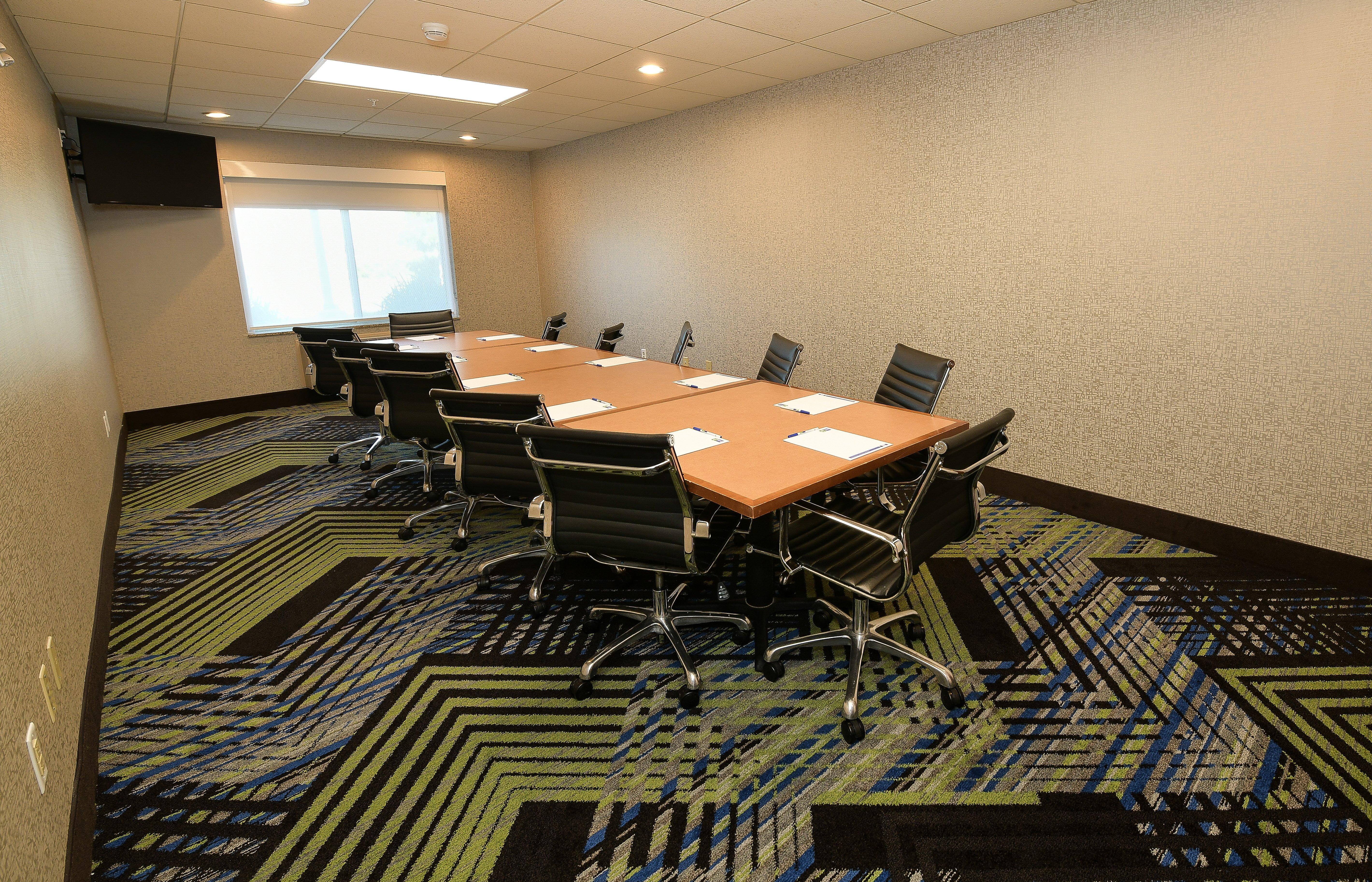 Holiday Inn Express Hotel & Suites Grand Forks By Ihg Dış mekan fotoğraf