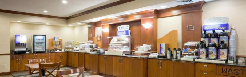 Holiday Inn Express Hotel & Suites Grand Forks, An Ihg Hotel Dış mekan fotoğraf